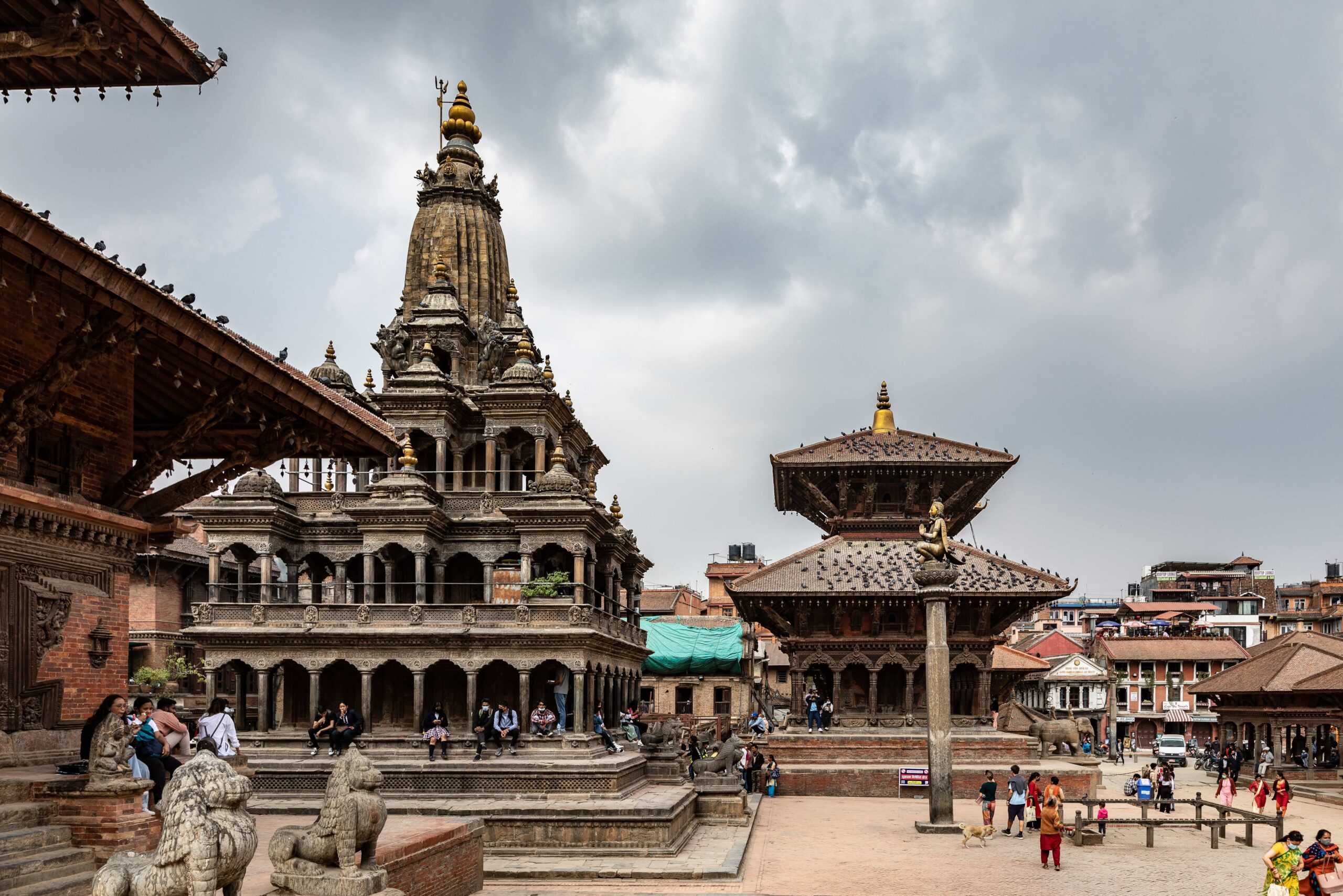 Luxury Nepal and Tibet tour : From the Jungle to the Roof of the World